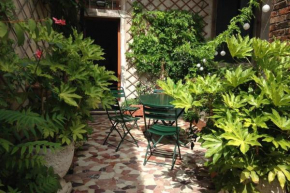 A PRIVATE TERRACE IN THE HEART OF VENICE